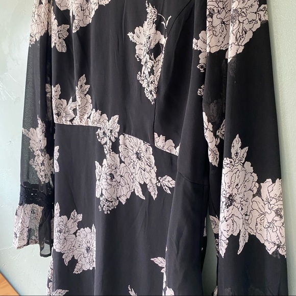 Xhilaration dress, size XL, black with white floral print - Picture 2 of 13